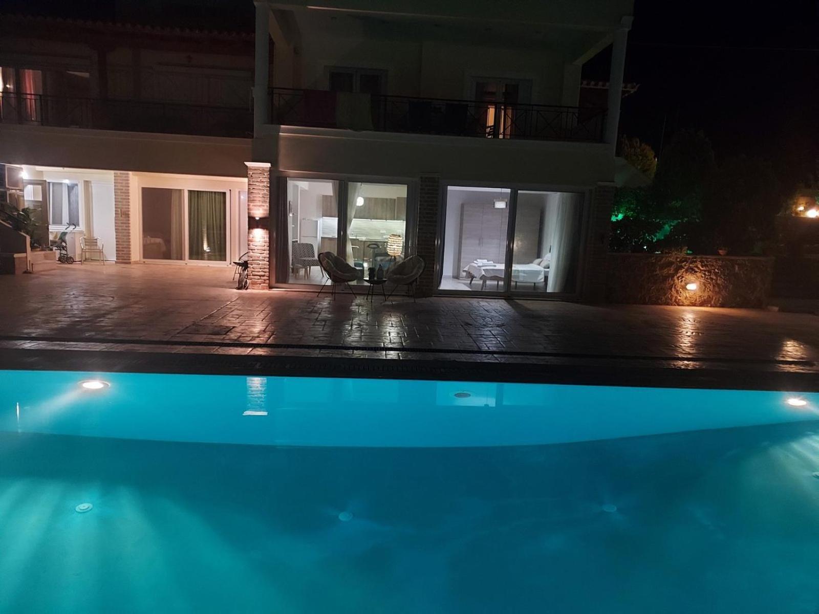포르토헬리 Luxury Arartments Tzemi 빌라 외부 사진