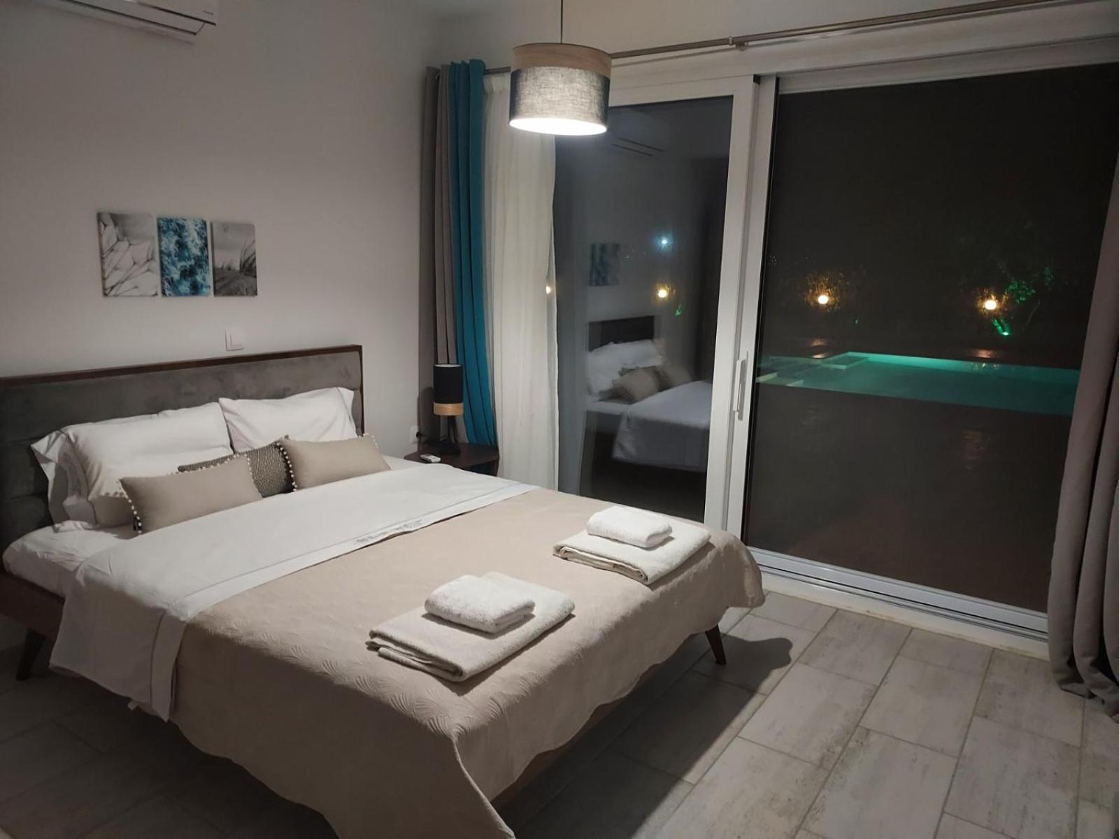 포르토헬리 Luxury Arartments Tzemi 빌라 외부 사진
